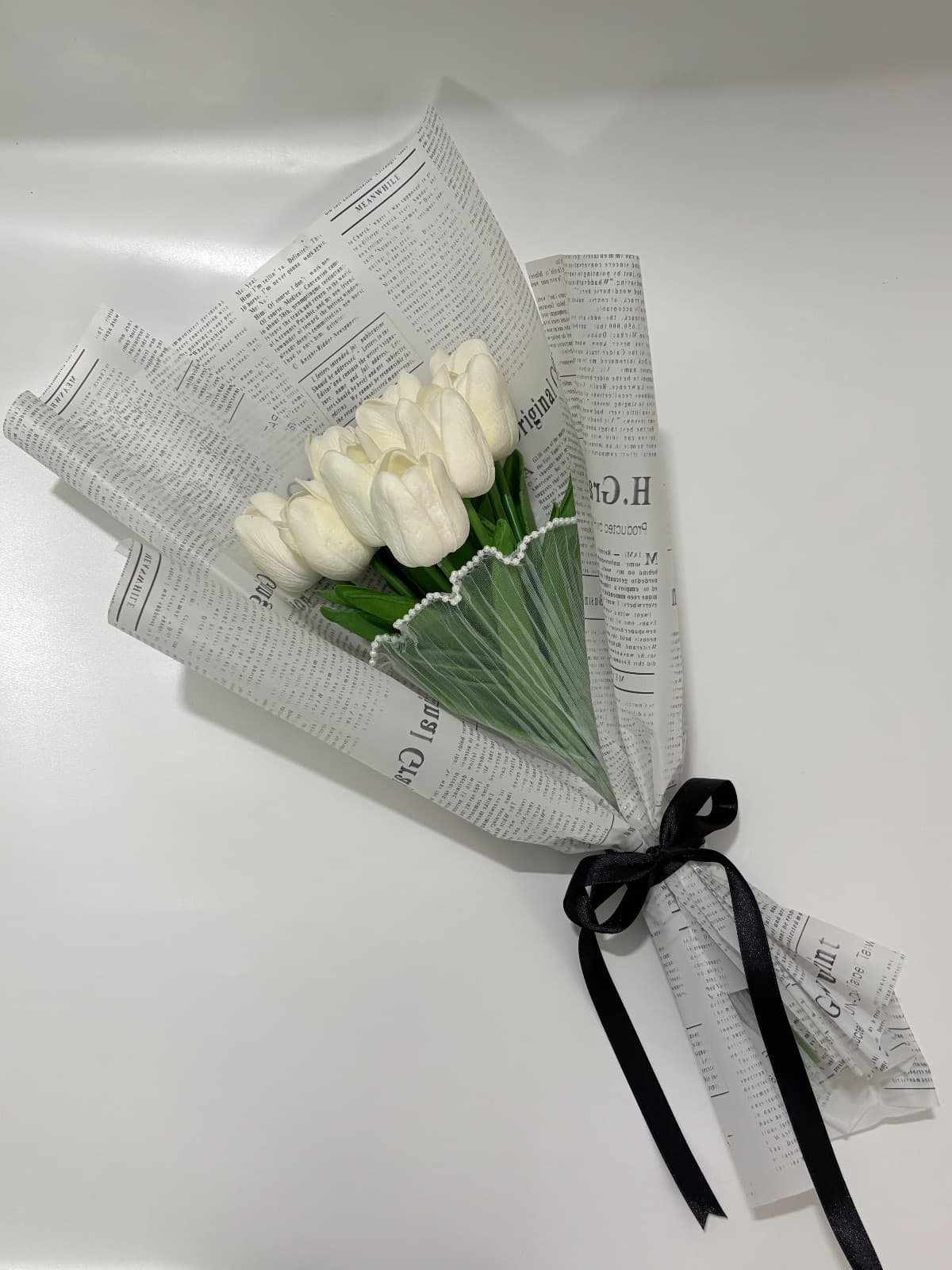 THE MINIMALIST BOUQUET — 3