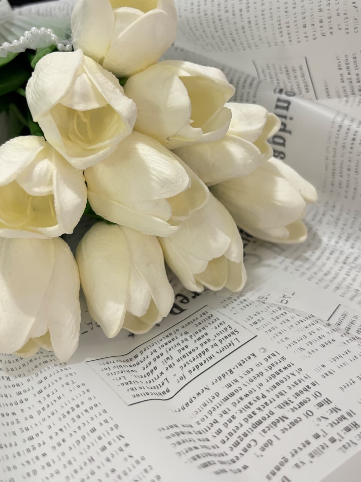 THE MINIMALIST BOUQUET — 2