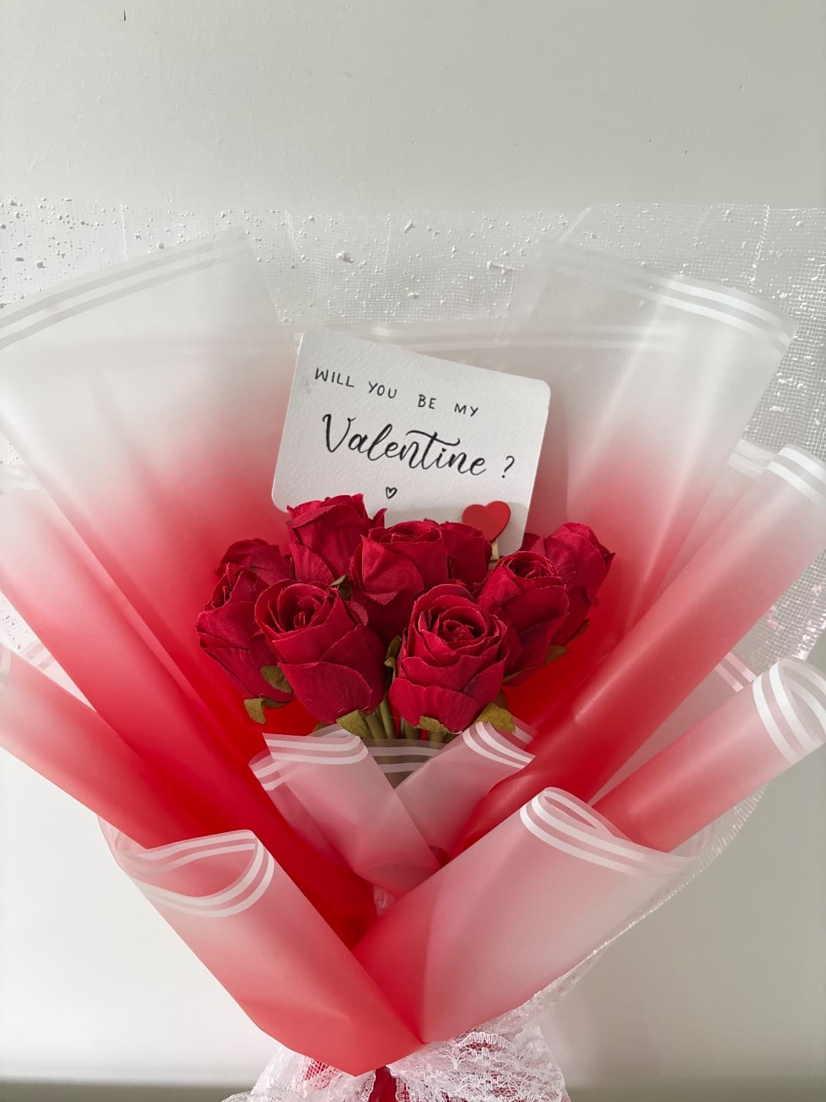 MAJESTIC RED BOUQUET — 4